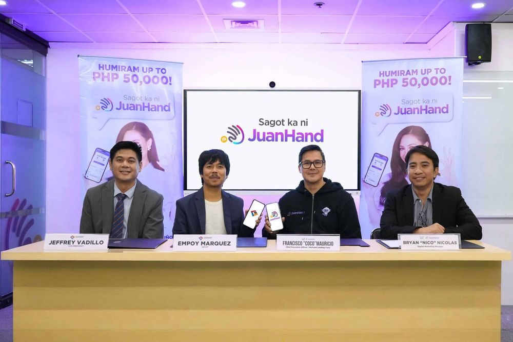 Empoy signs